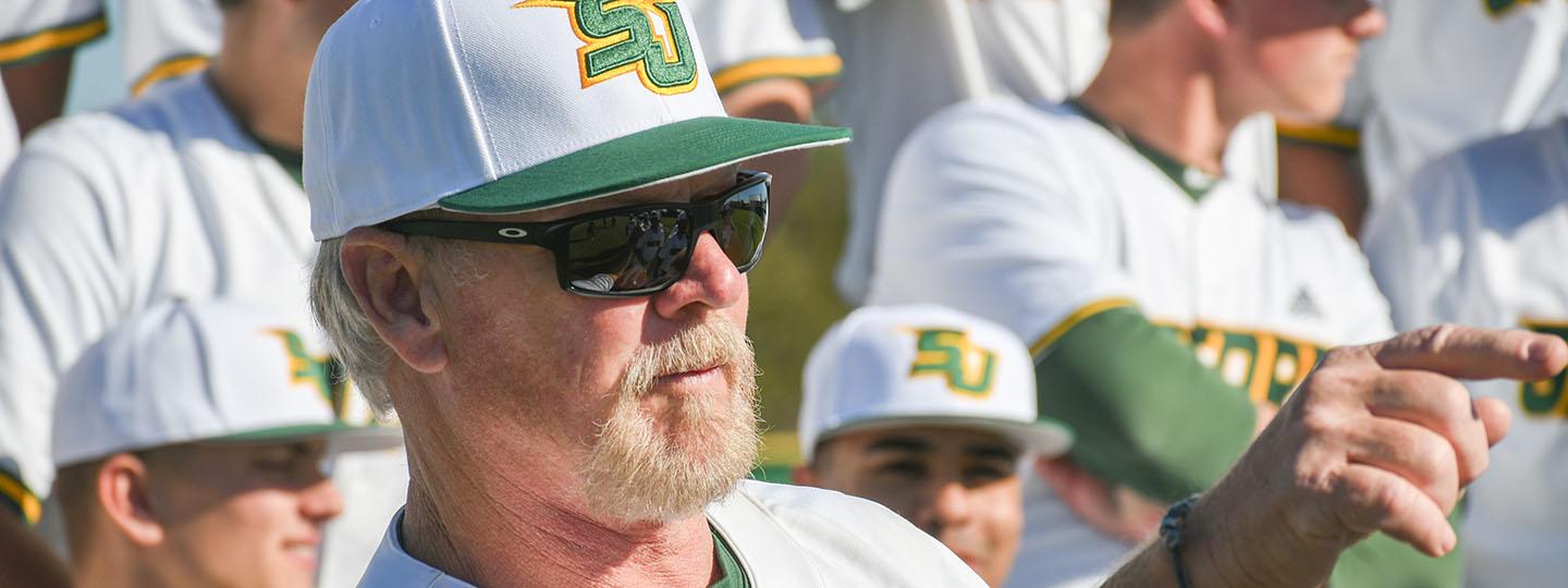 Gator Head Coach Tom Arrington